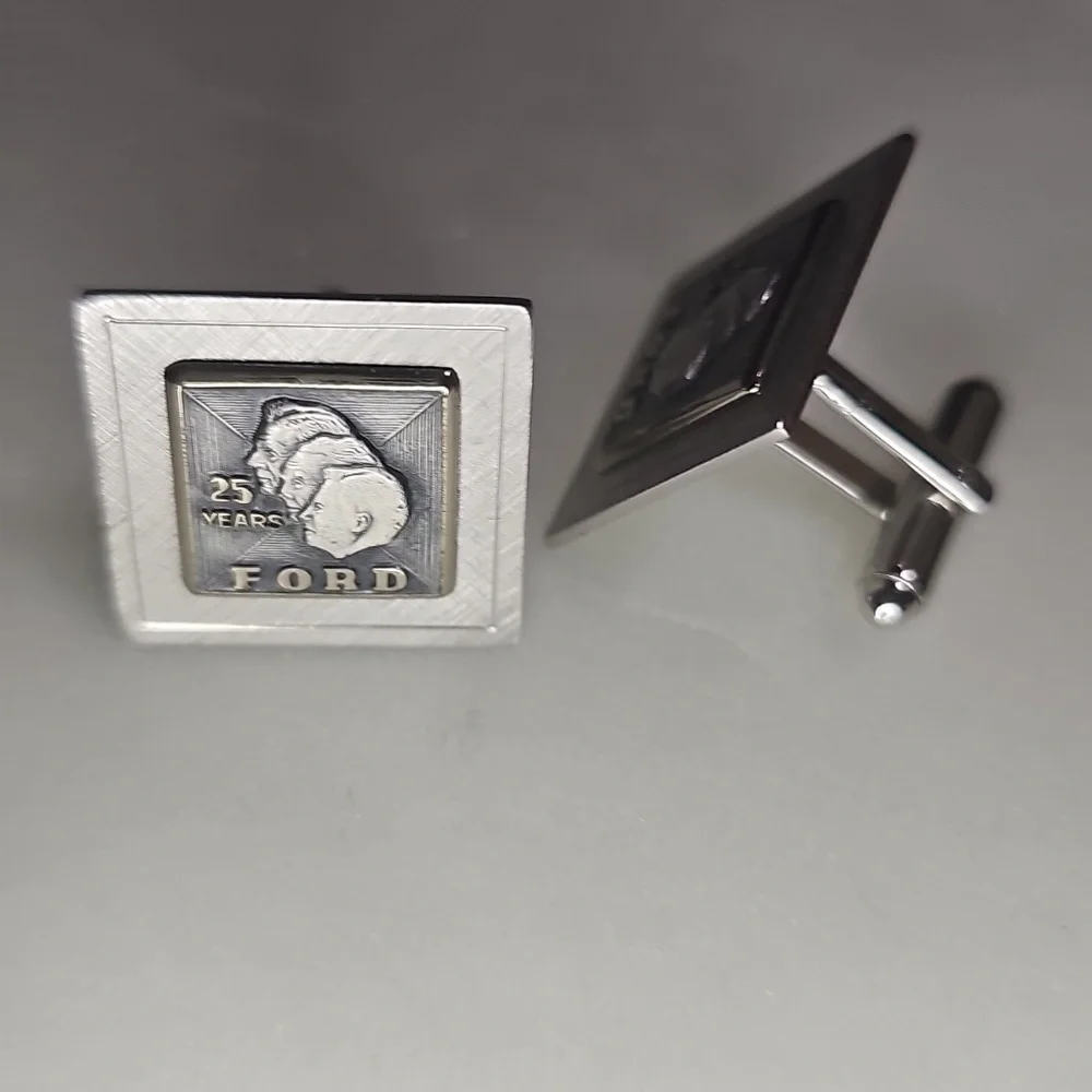Vintage Goldfilled Silvertone Ford 25 years service Square Cufflinks